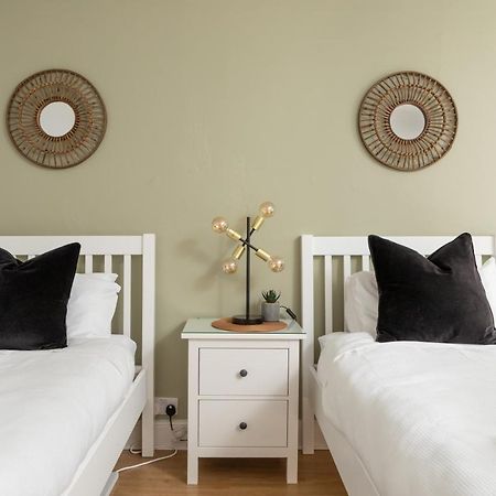 The Edinburgh Meadows Apartment ภายนอก รูปภาพ